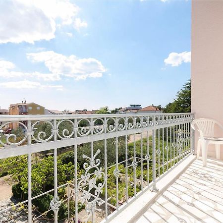 Apartment And Rooms Ema Vodice Luaran gambar