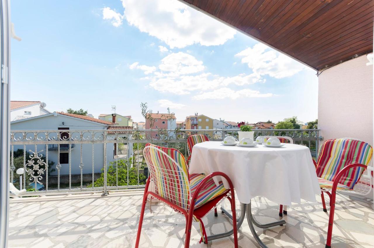 Apartment And Rooms Ema Vodice Luaran gambar