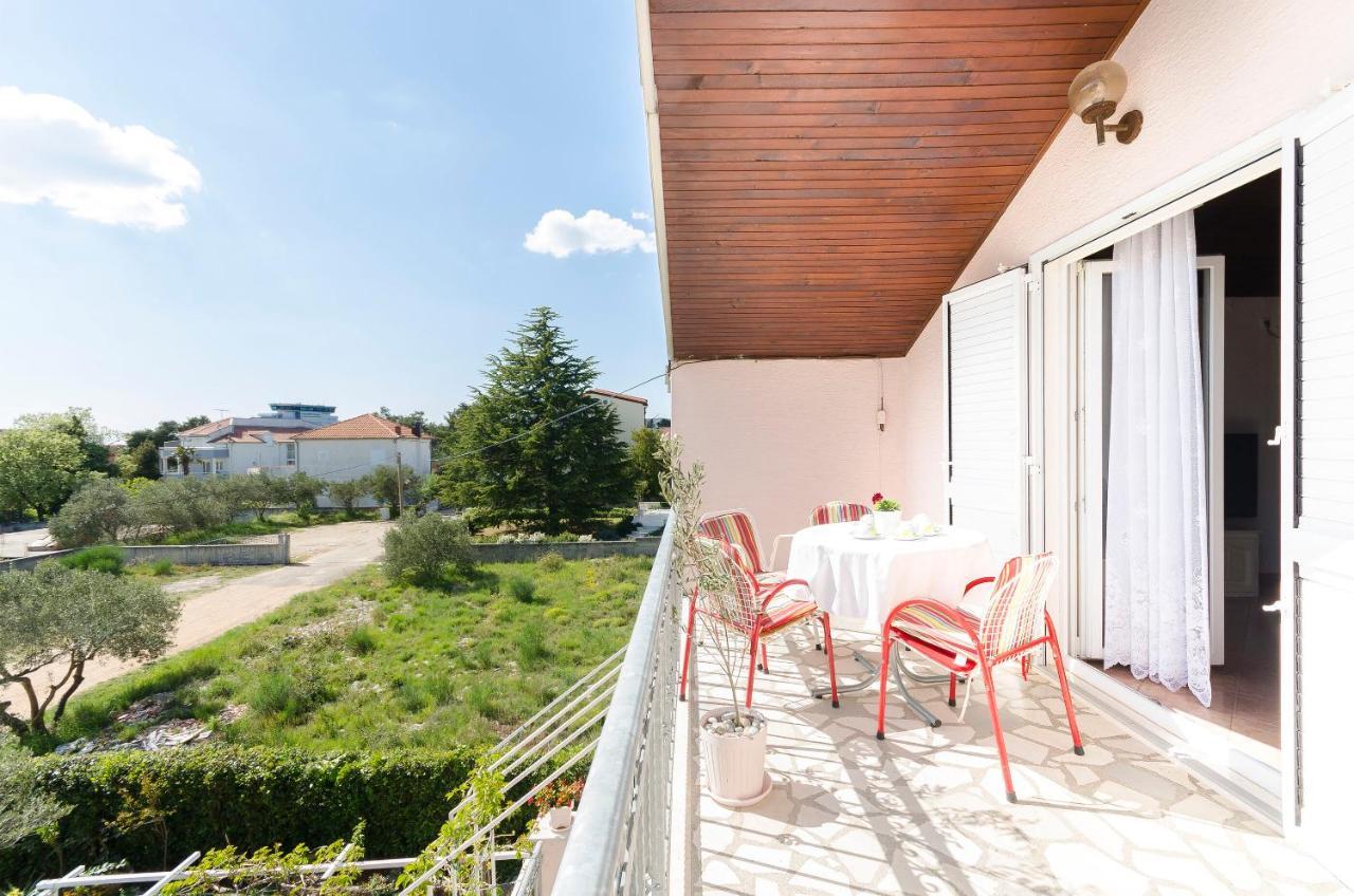 Apartment And Rooms Ema Vodice Luaran gambar