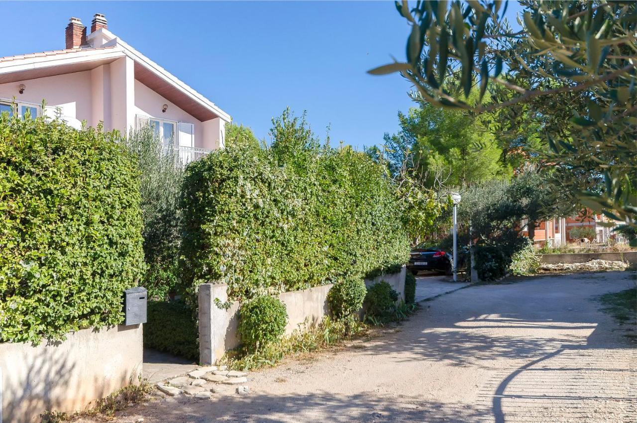 Apartment And Rooms Ema Vodice Luaran gambar