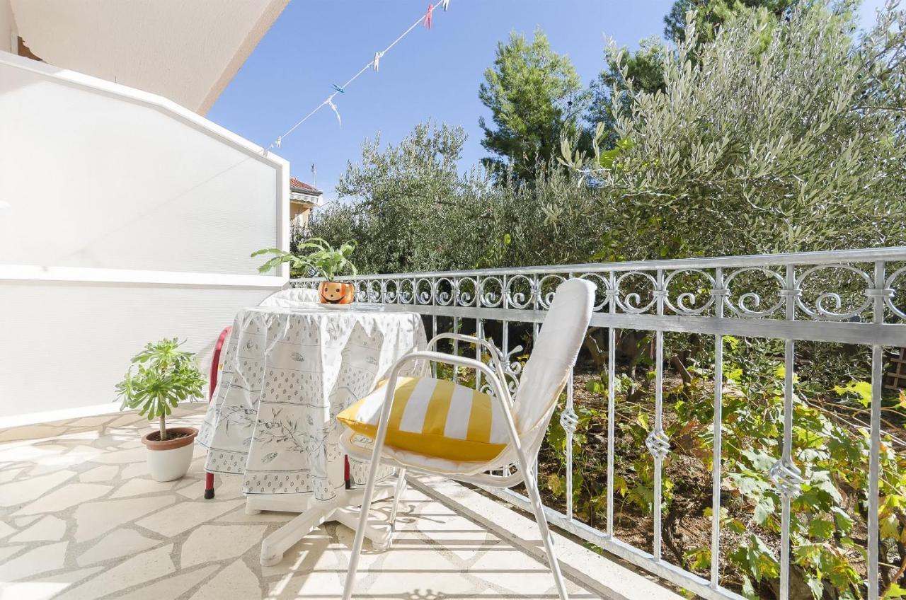Apartment And Rooms Ema Vodice Luaran gambar