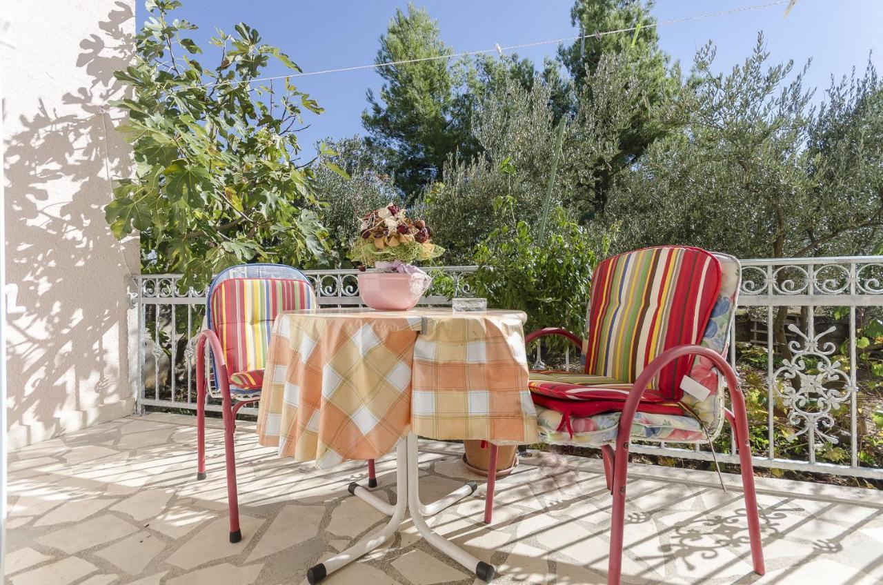 Apartment And Rooms Ema Vodice Luaran gambar