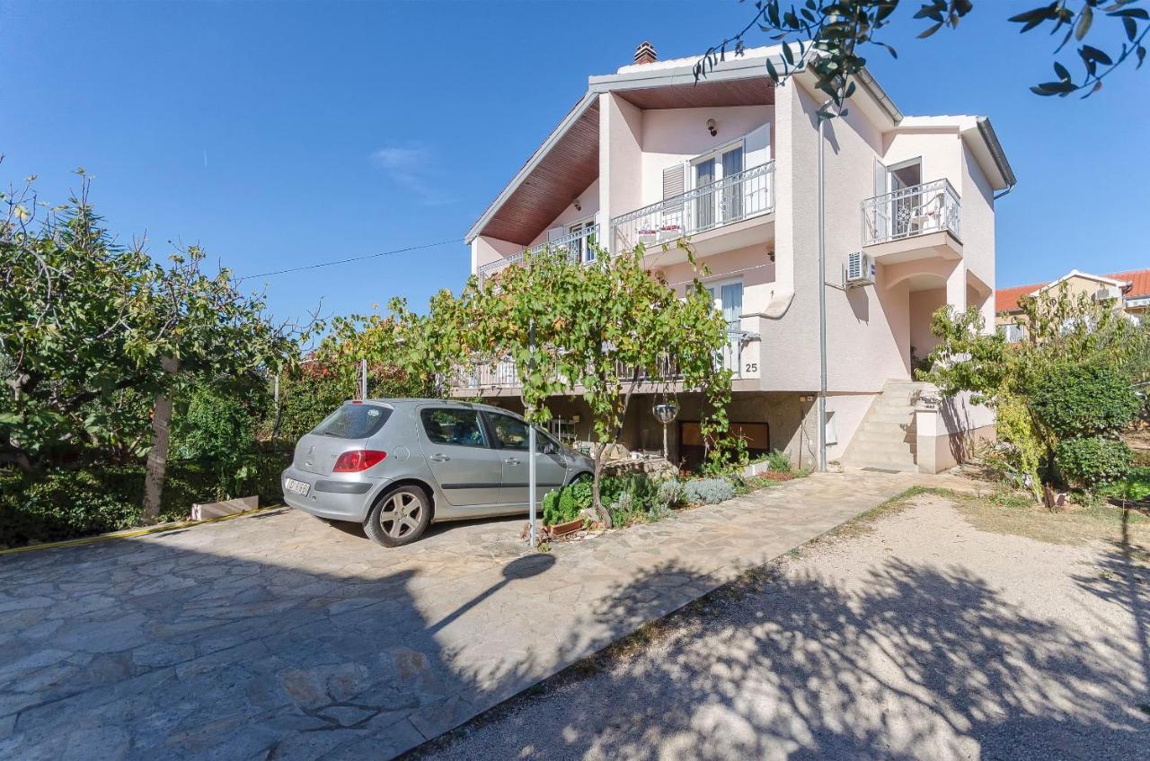 Apartment And Rooms Ema Vodice Luaran gambar
